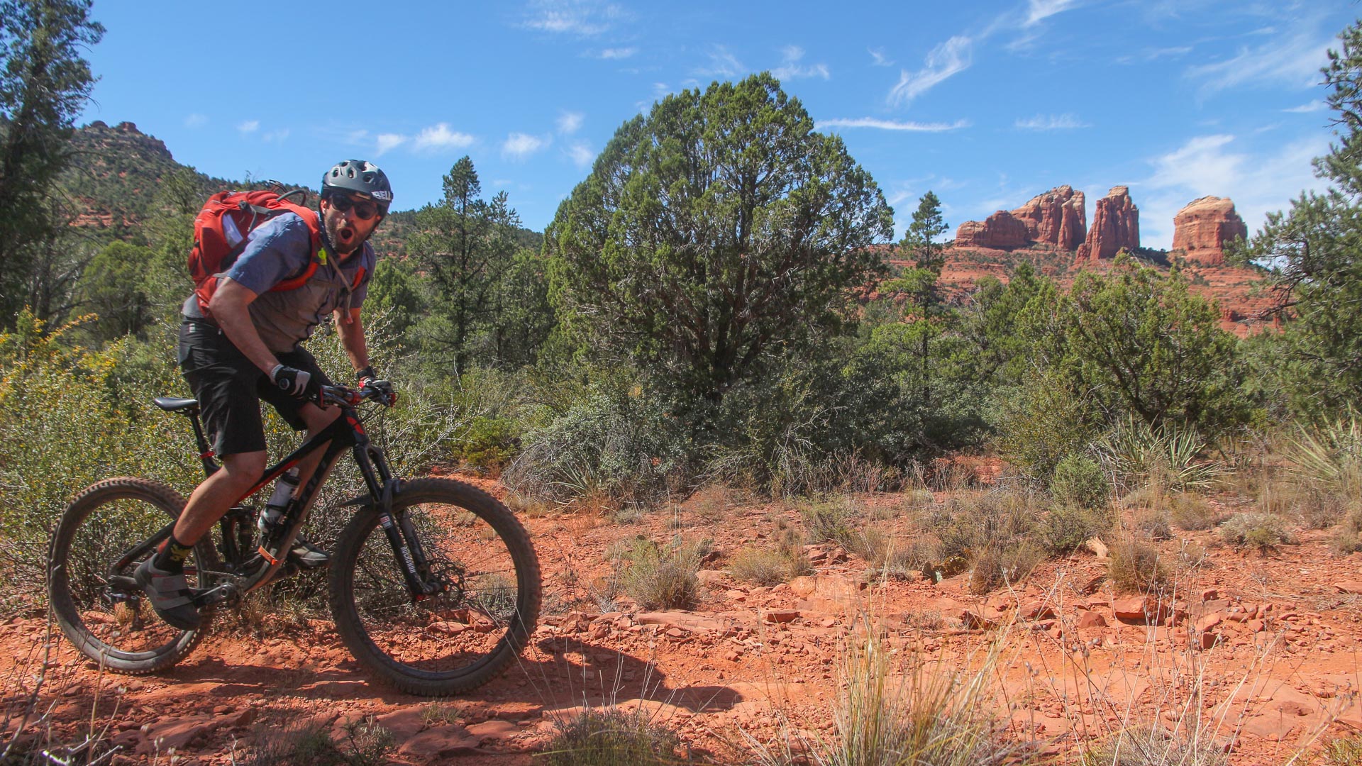 cyclistes heureux à Sedona