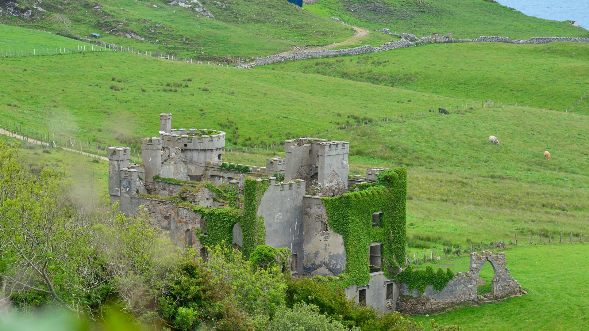 ruines du château de Clifden, ancien manoir