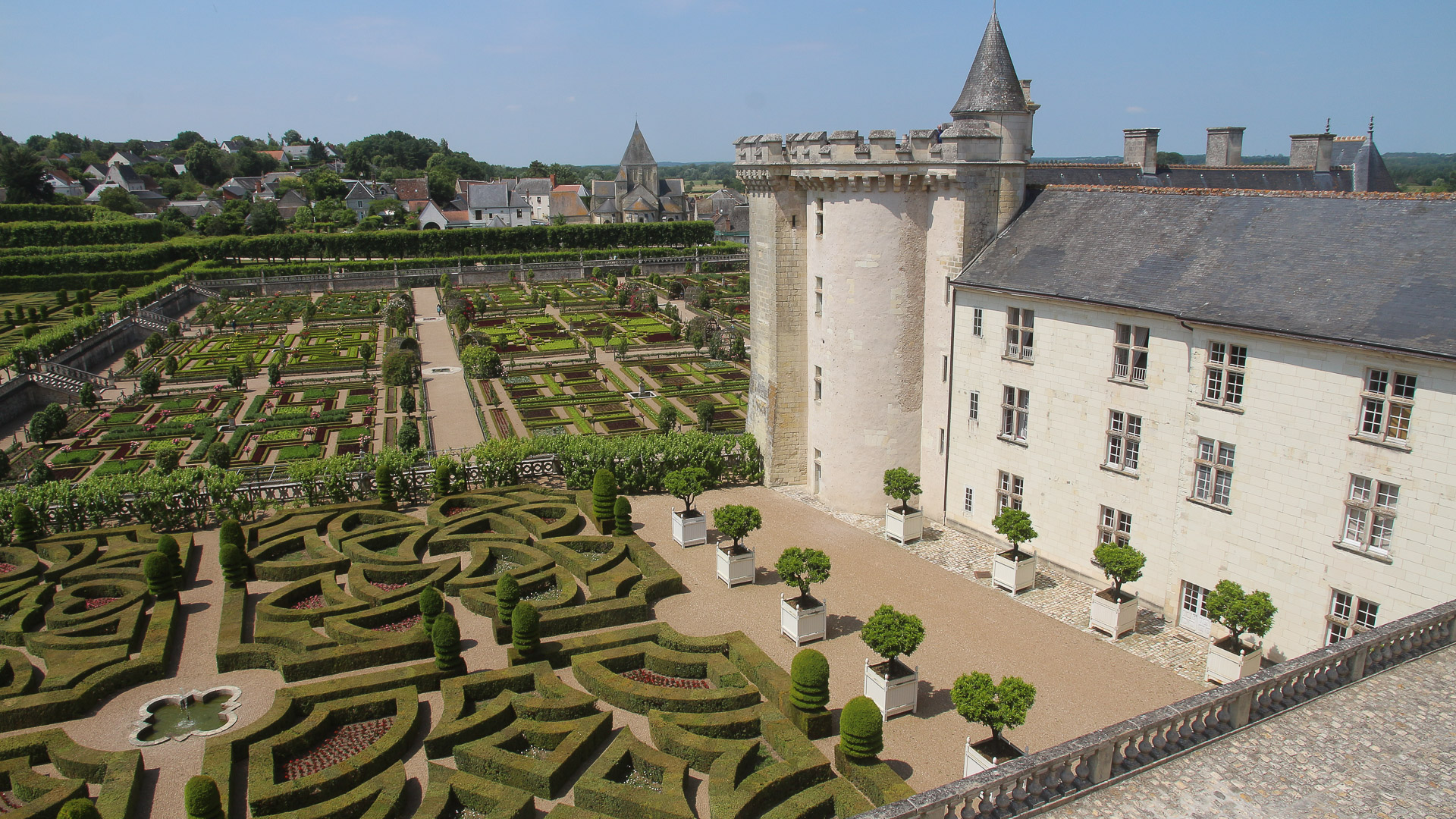 les jardins à la françaises du château de Vallandry