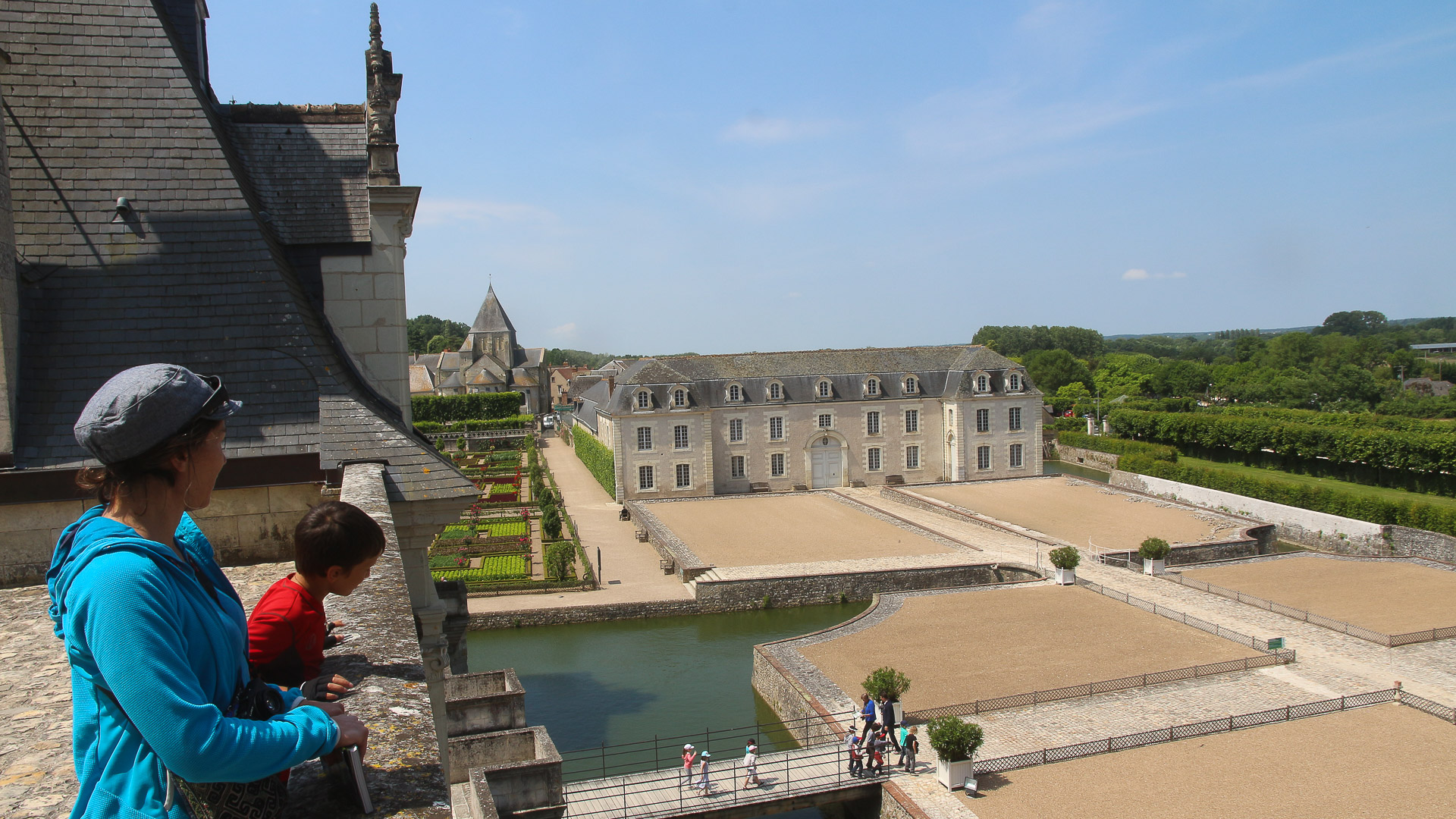 vue sur les jardins du château de Vallandry