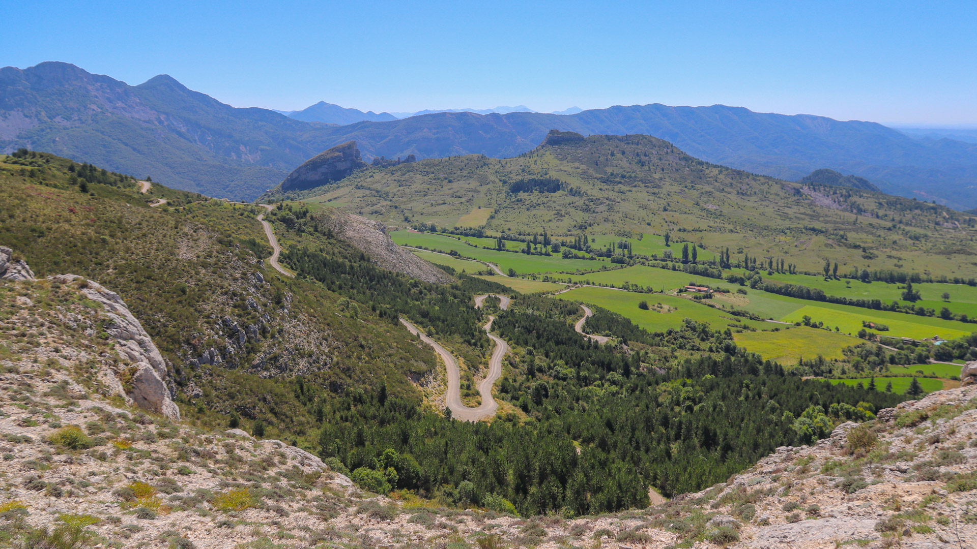 paysage bucolique des Alpes du Sud