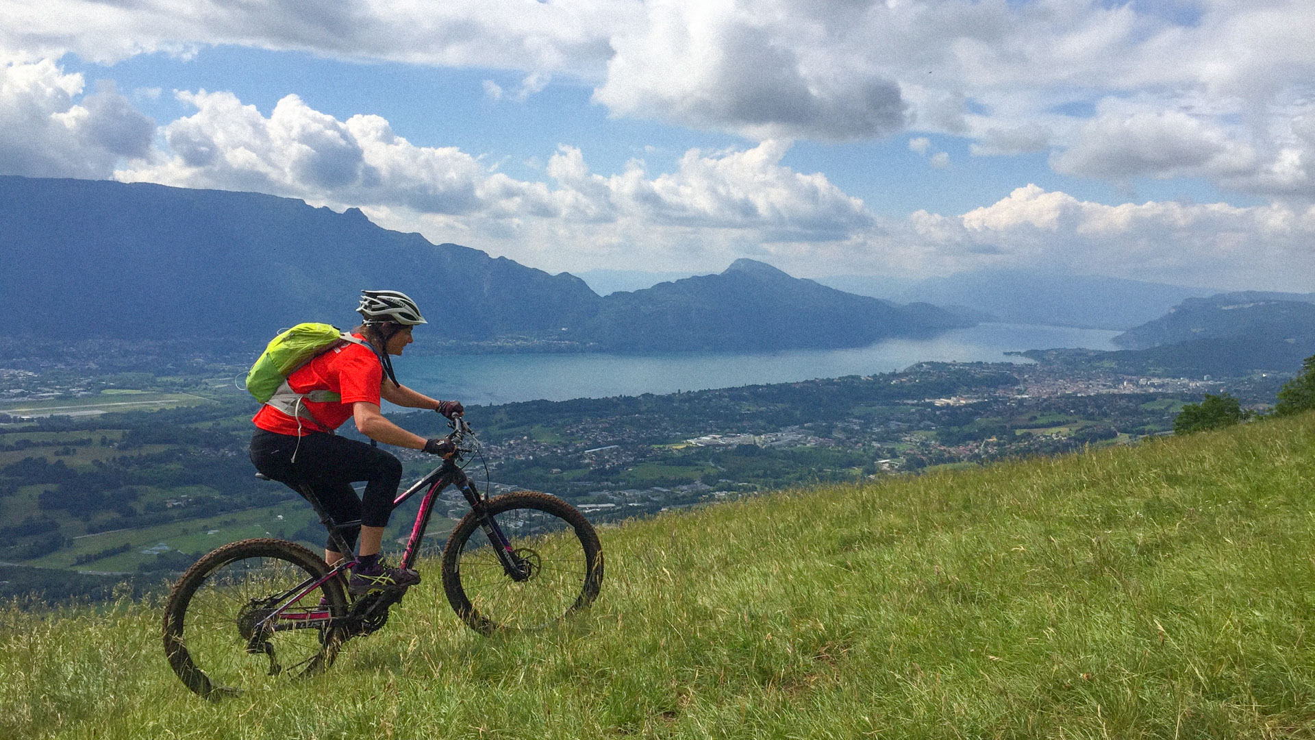 à vtt sur les balcons du lac du Bourget en Savoie