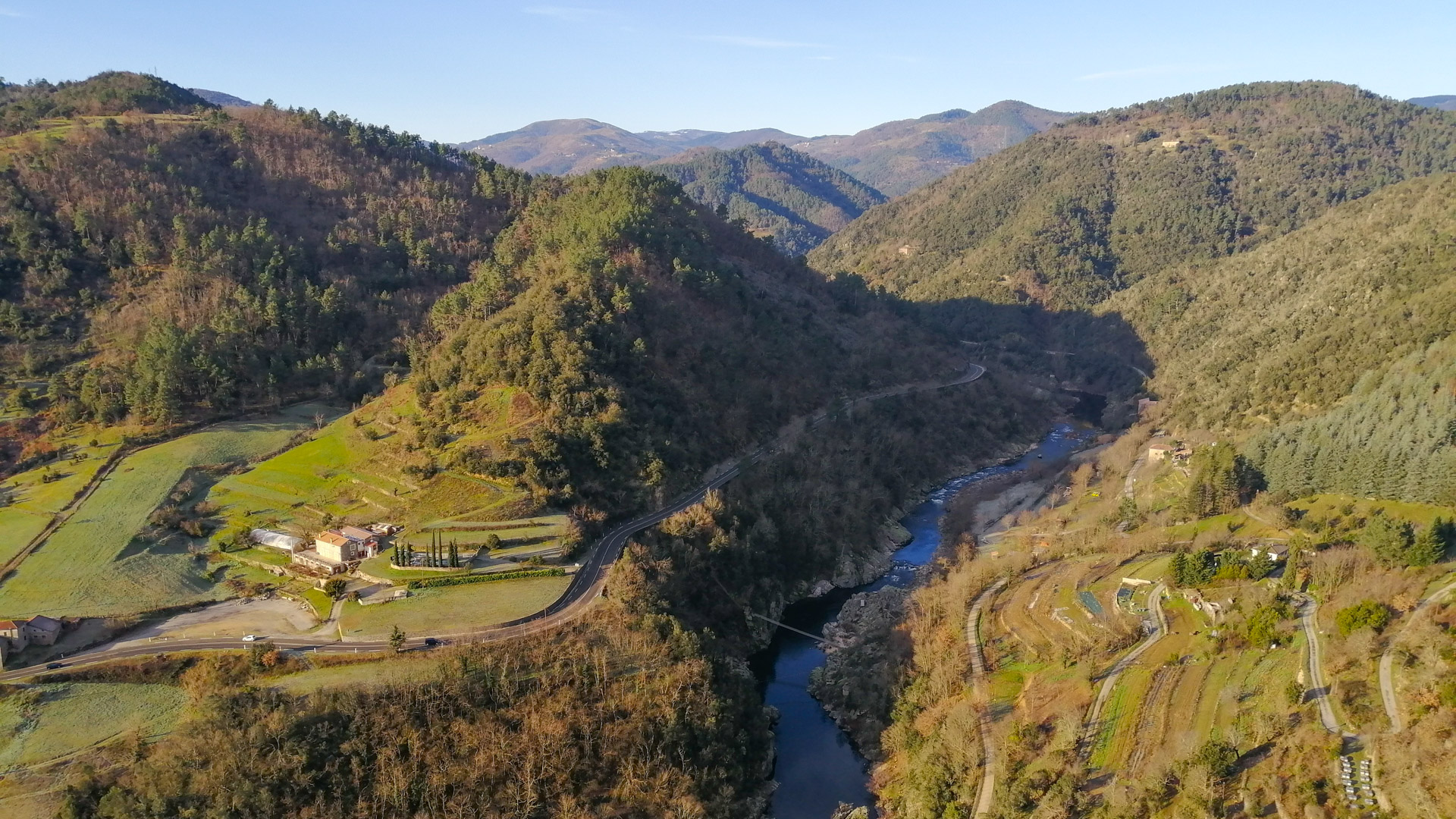 vue sur la vallée de l'Eyrieux et la Dolce Via