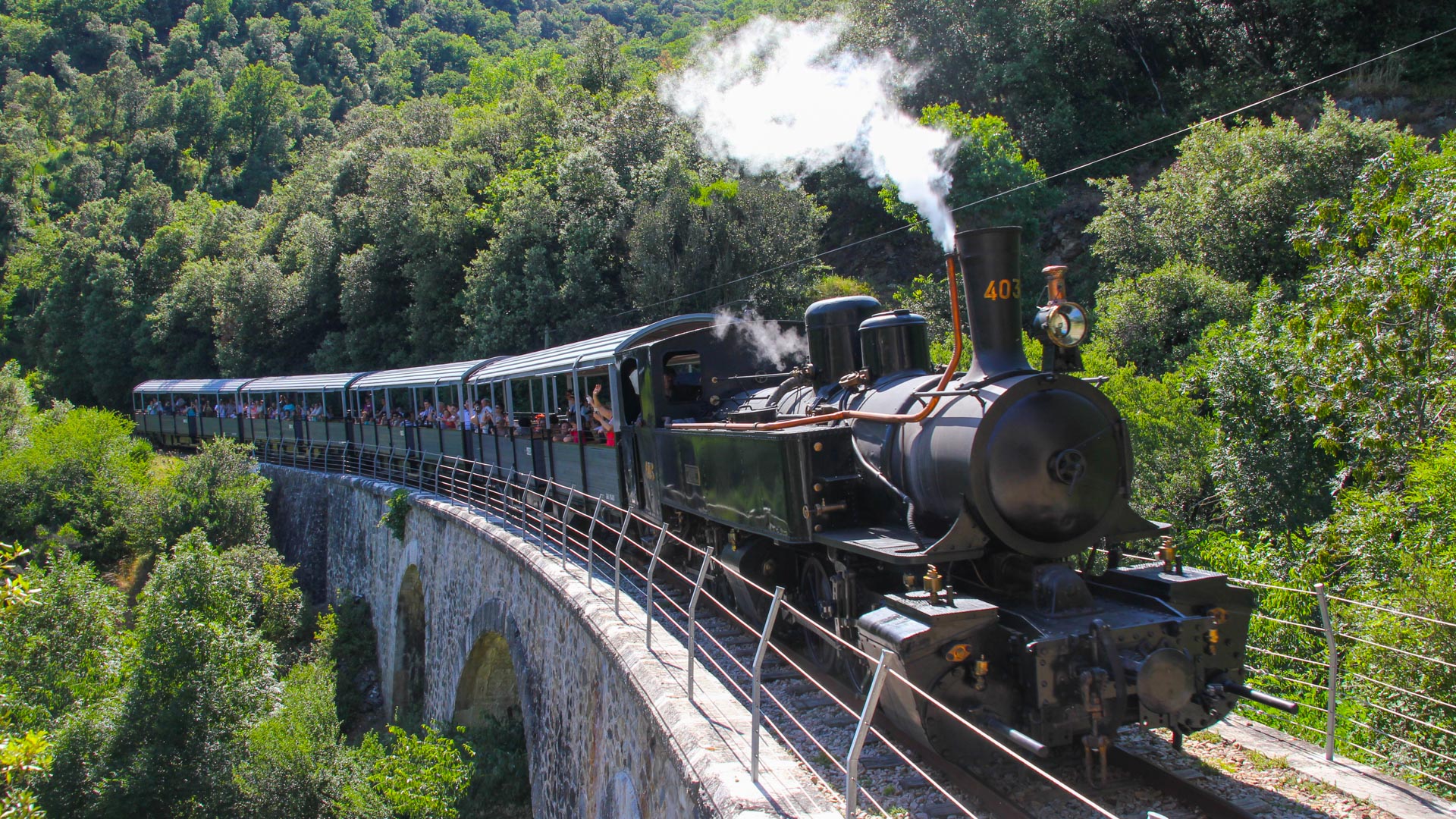 le Mastrou, train à vapeur pour monter sur le plateau ardéchois