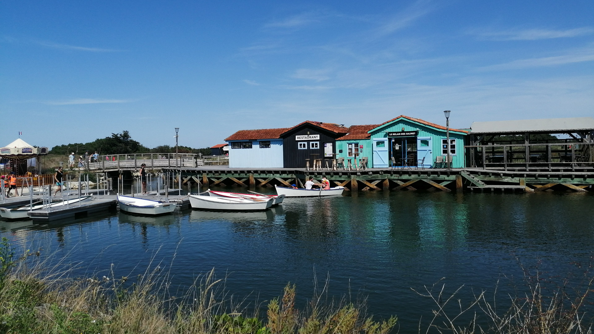 maisons de pêcheurs sur le port