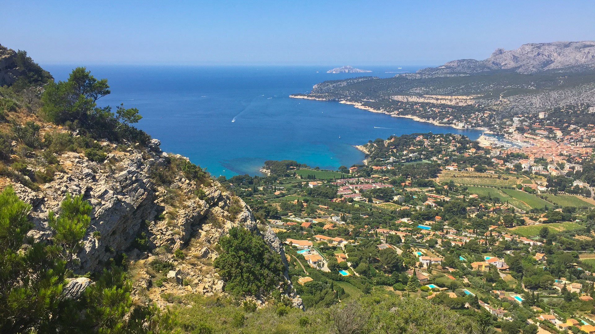 panorama sur Cassis et les Calanques