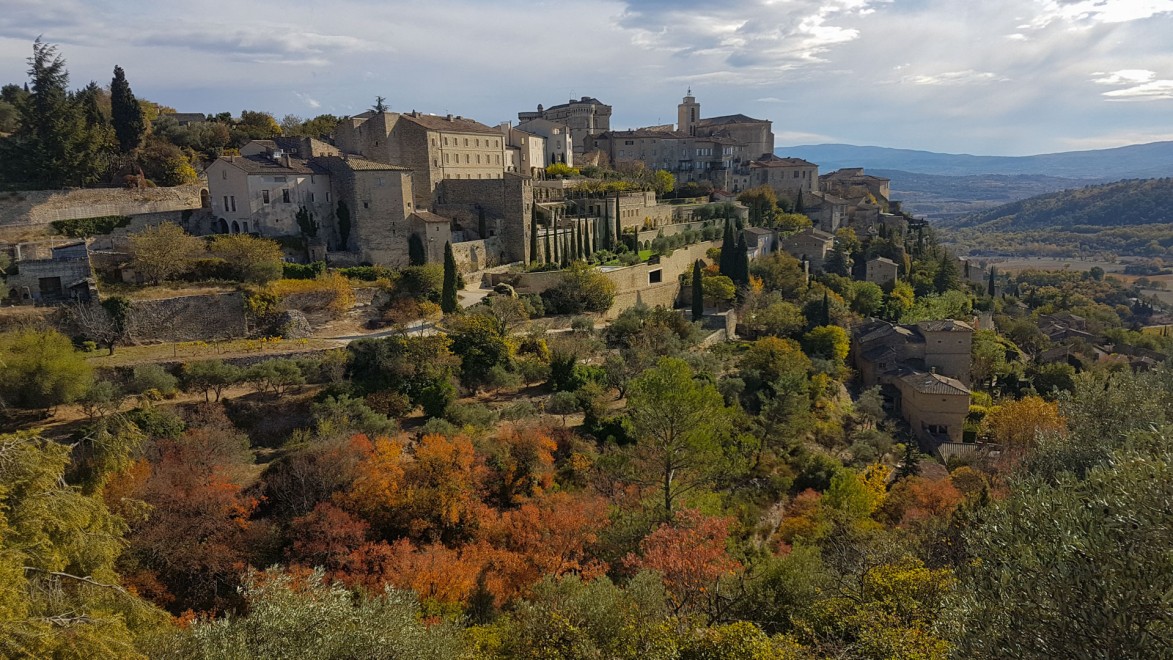 un village perché dans le Luberon