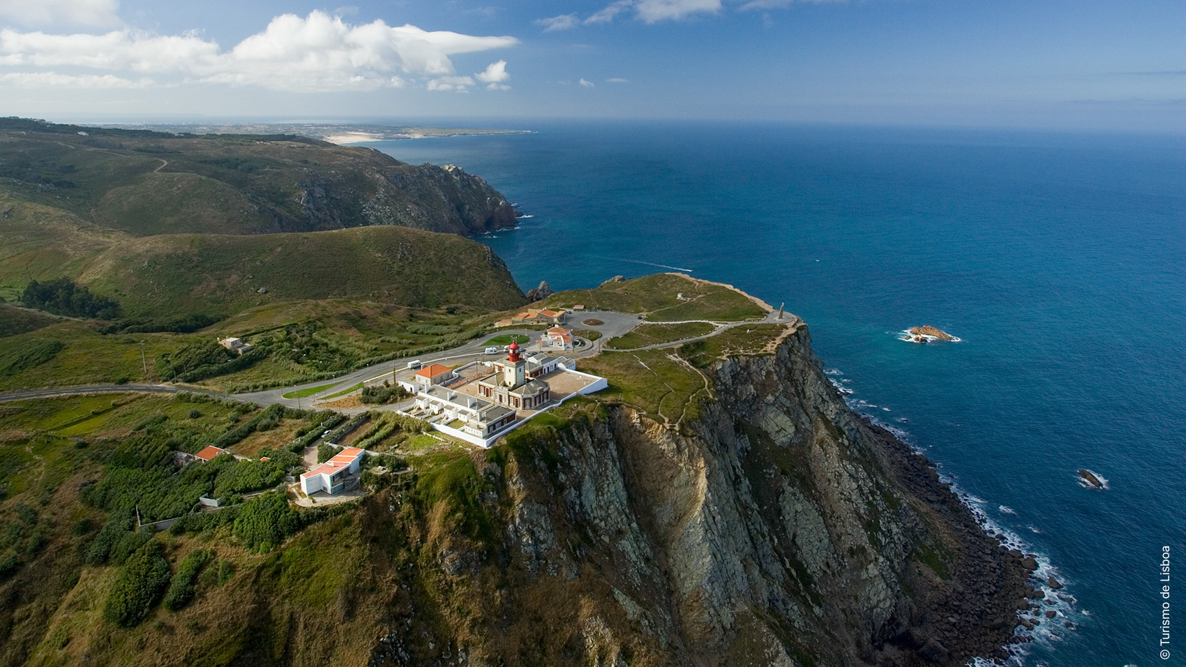 vue aérienne du Faro del Cabo de la Roca de Sintra au sud du Portugal