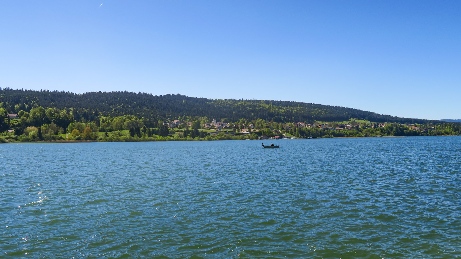 Lac dans le Jura