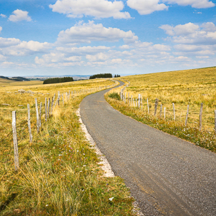 Sur les petites routes de l'Aubrac à vélo